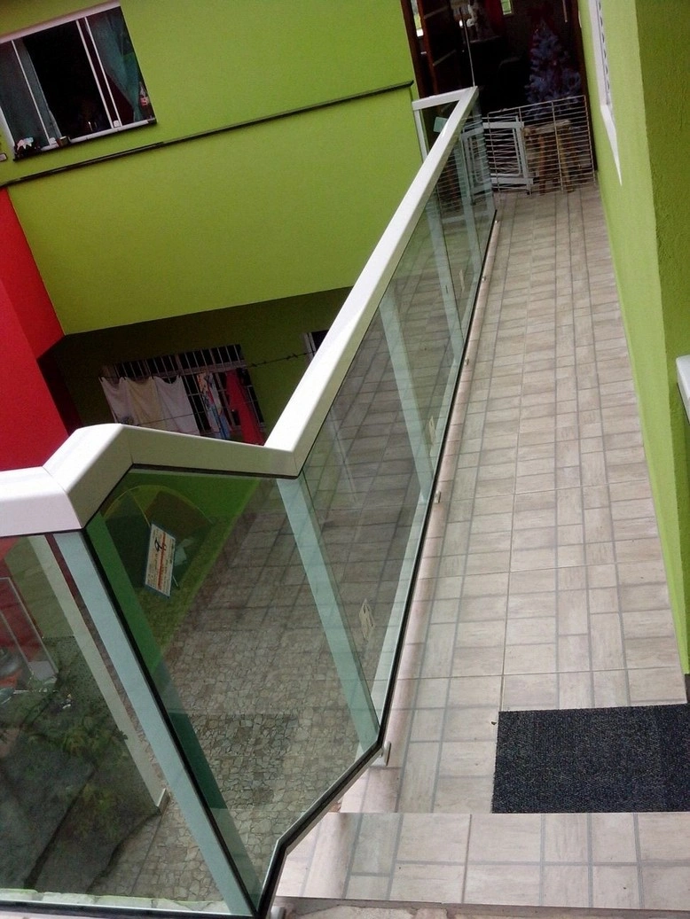 Guarda corpo de vidro preço m2